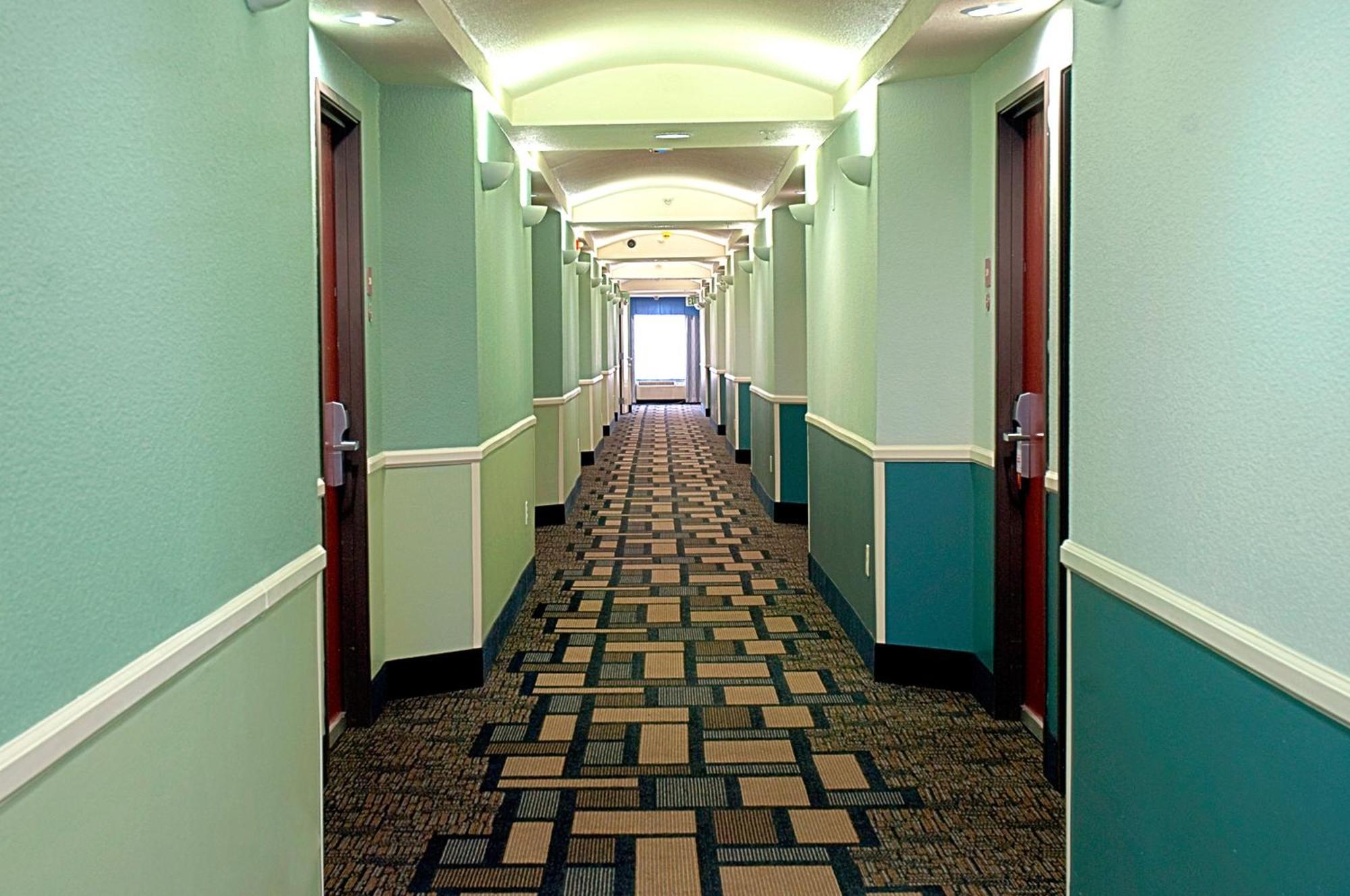 Super 8 By Wyndham Irving/Dfw Apt/North Екстер'єр фото